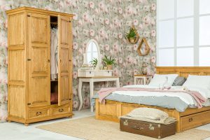 drewniane łóżko w stylu rustykalnym z litego drewna