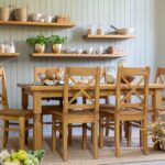 drewniane krzesła do jadalni